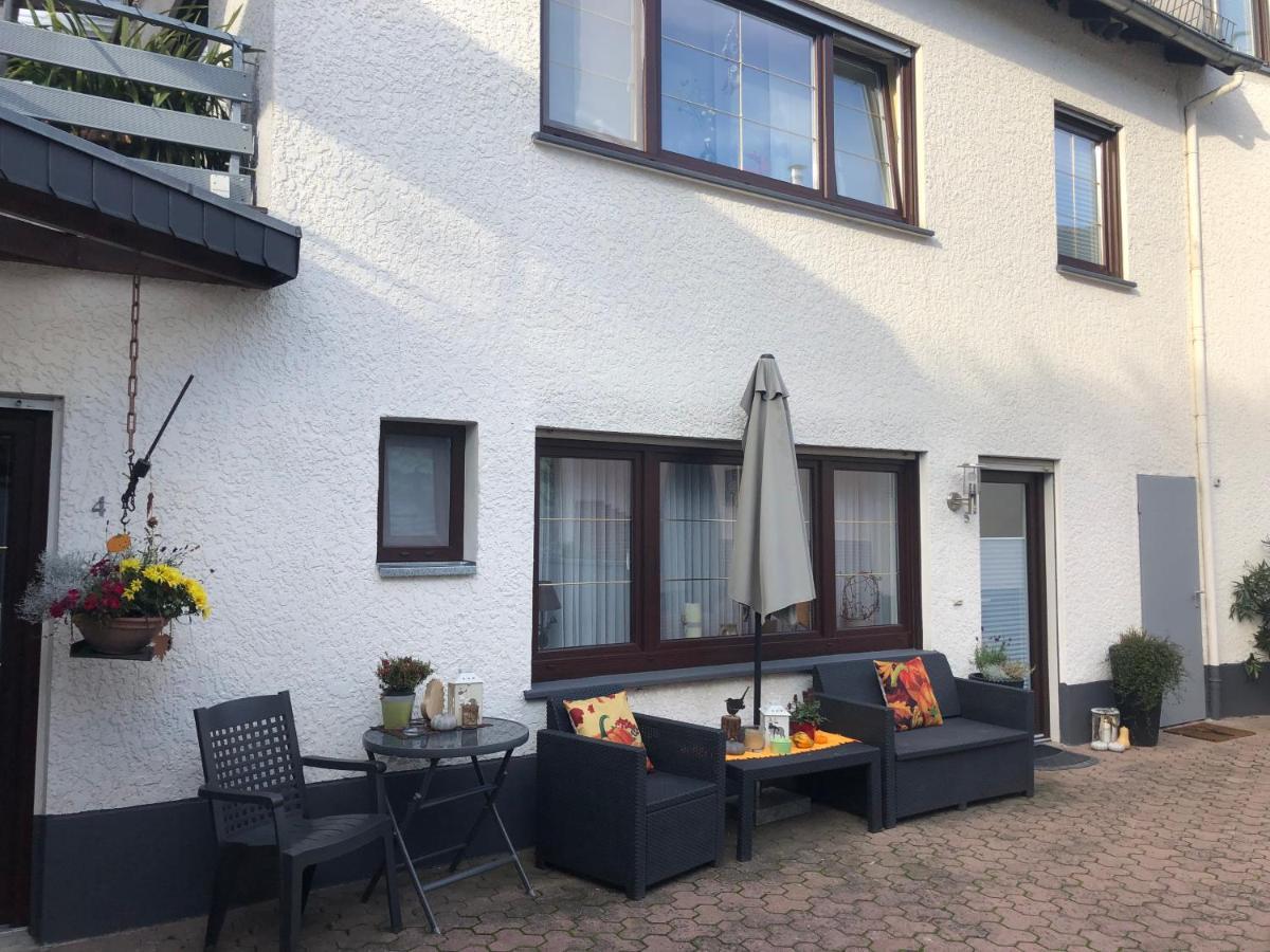 Gaestehaus Koehler Waldsolms Exteriör bild